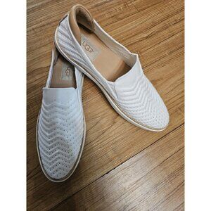 Ugg 1102560 Chevron Slip On Knit Shoes Stretch Loafers White Size 9.5